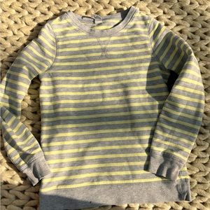 Old navy kids size  6/7 sweatshirt